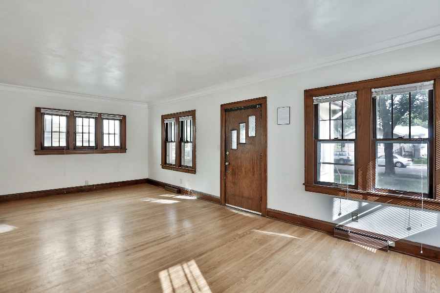 Entryway at 1720 Rollins Ave SE, Minneapolis, MN