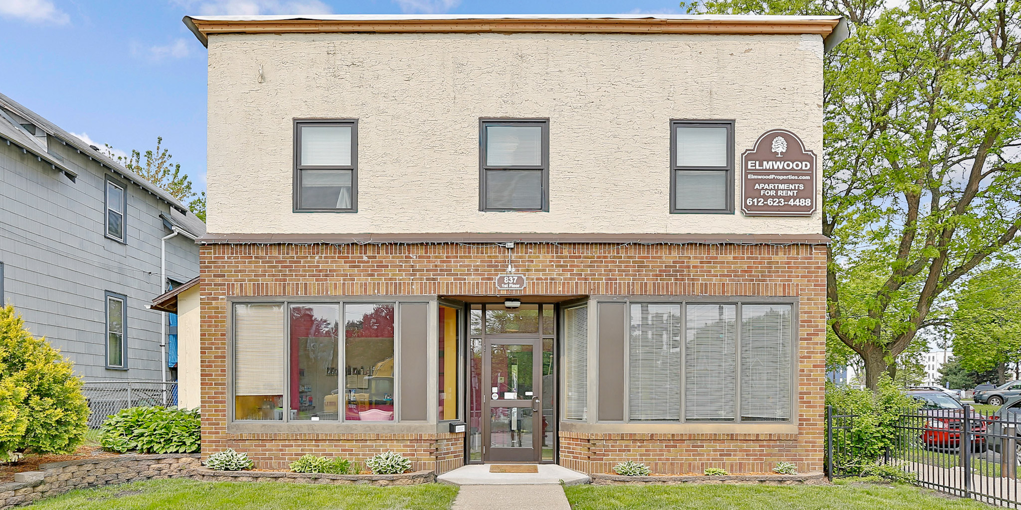 Exterior of 837 15th Ave SE, Minneapolis, MN