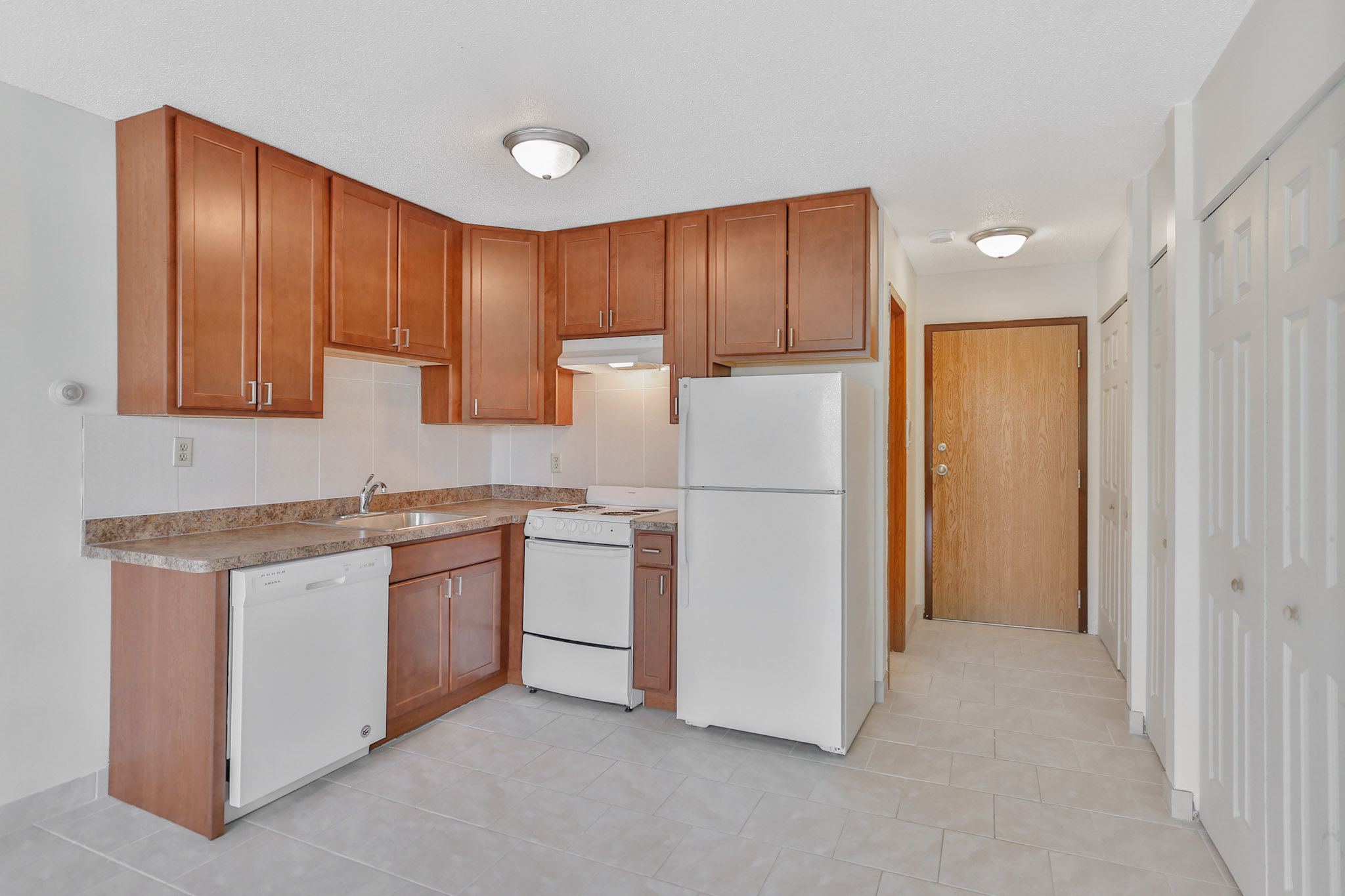 Kitchen at 817 12th Ave SE, Minneapolis, MN