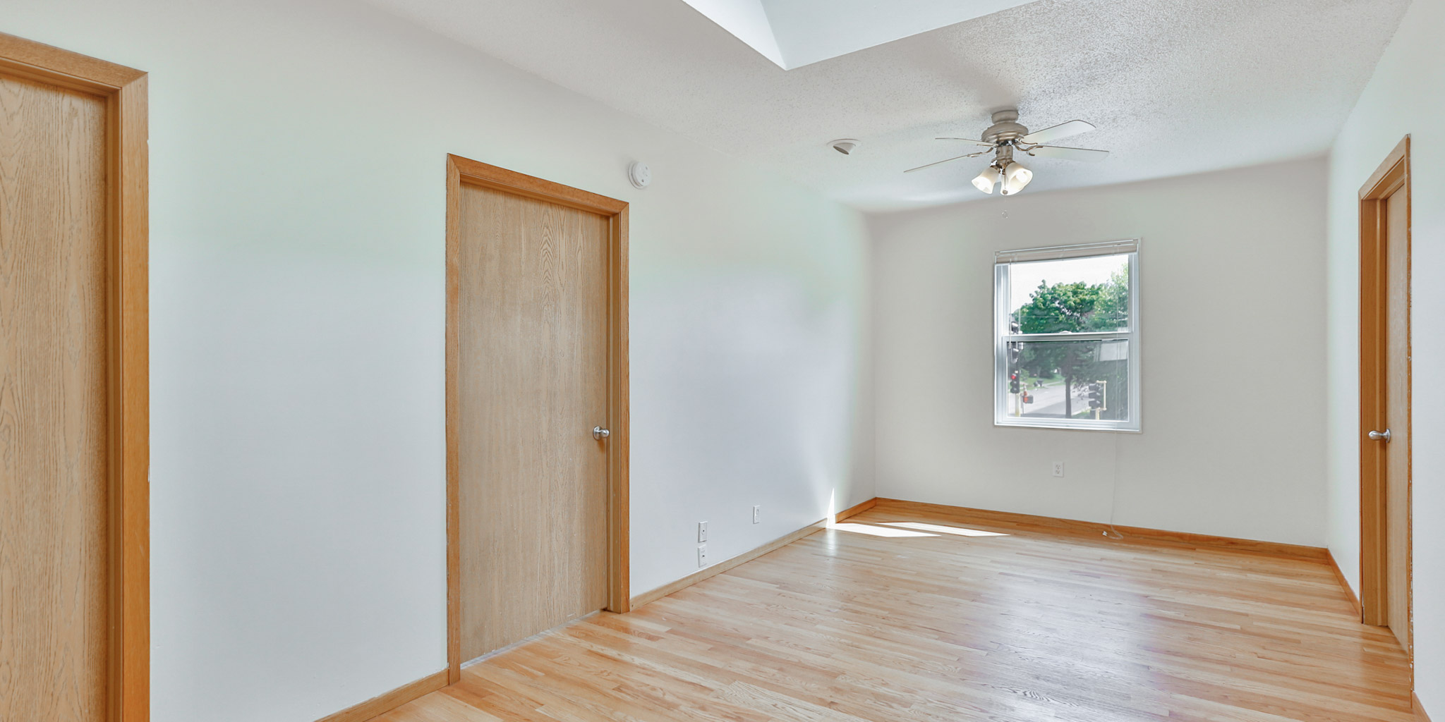 Living at 837 15th Ave SE, Minneapolis, MN
